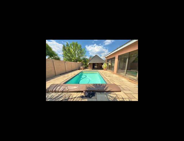 5 BEDROOM HOUSE FOR SALE IN BRENTHURST